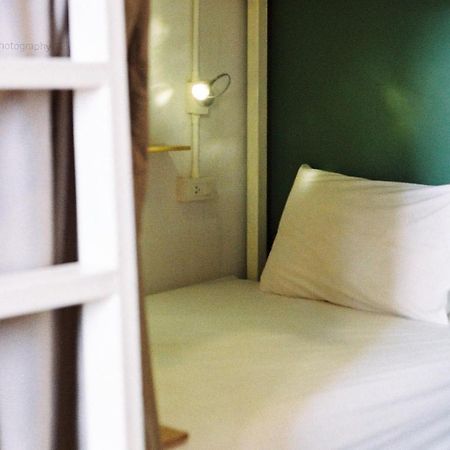 Baan Baan Hostel - Sha Plus Phuket Eksteriør billede