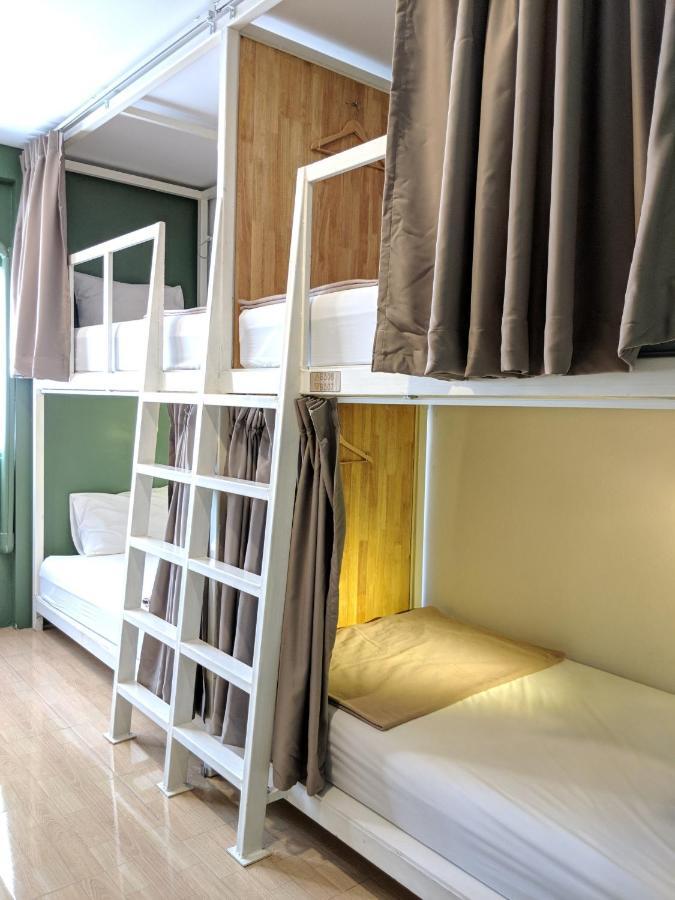 Baan Baan Hostel - Sha Plus Phuket Eksteriør billede