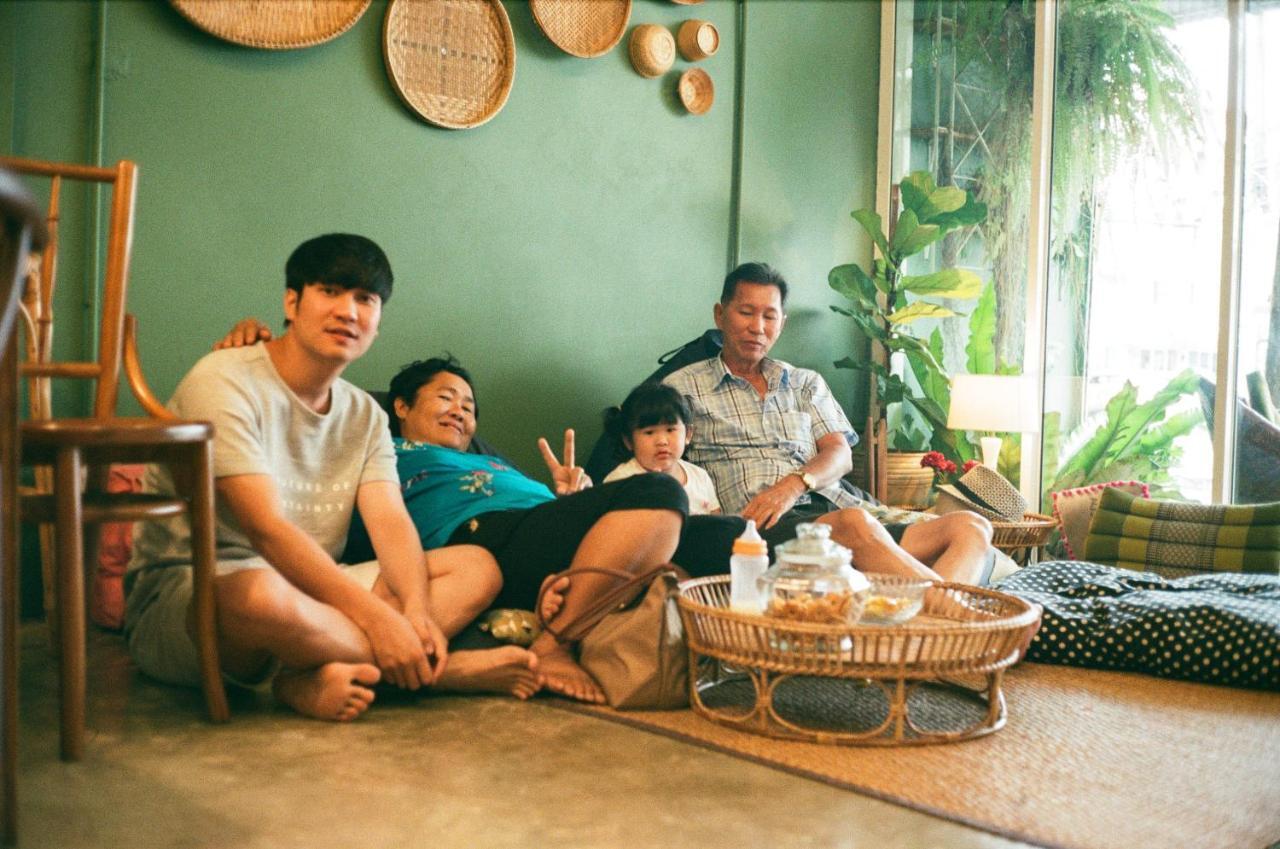Baan Baan Hostel - Sha Plus Phuket Eksteriør billede